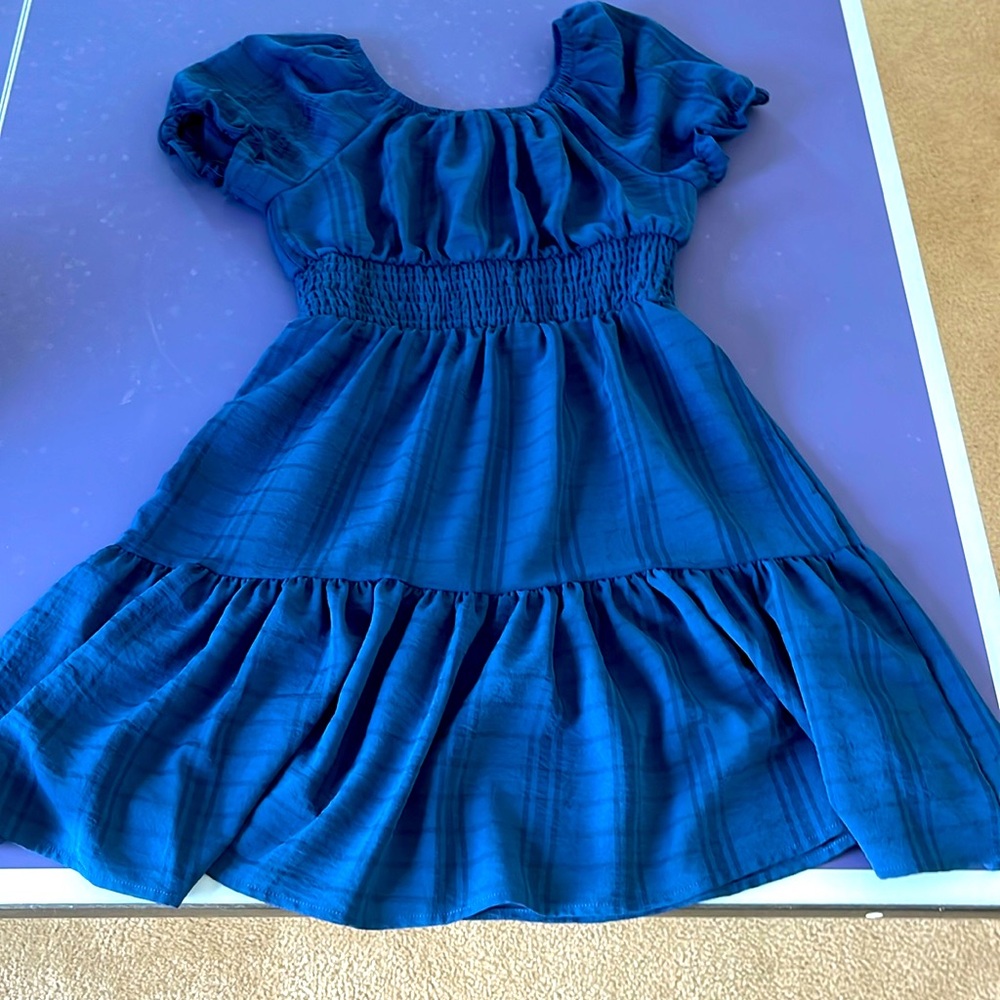 brand new, never worn, super cute